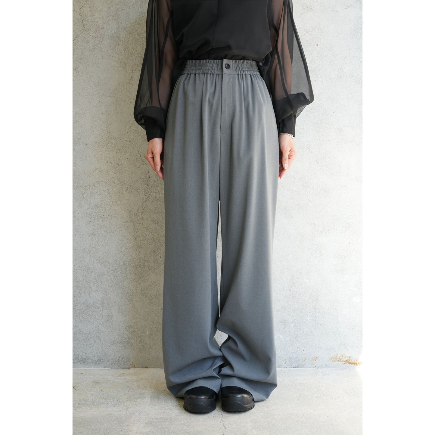 
                  
                    STRETCH WIDE-LEG PANTS-GREEN-
                  
                