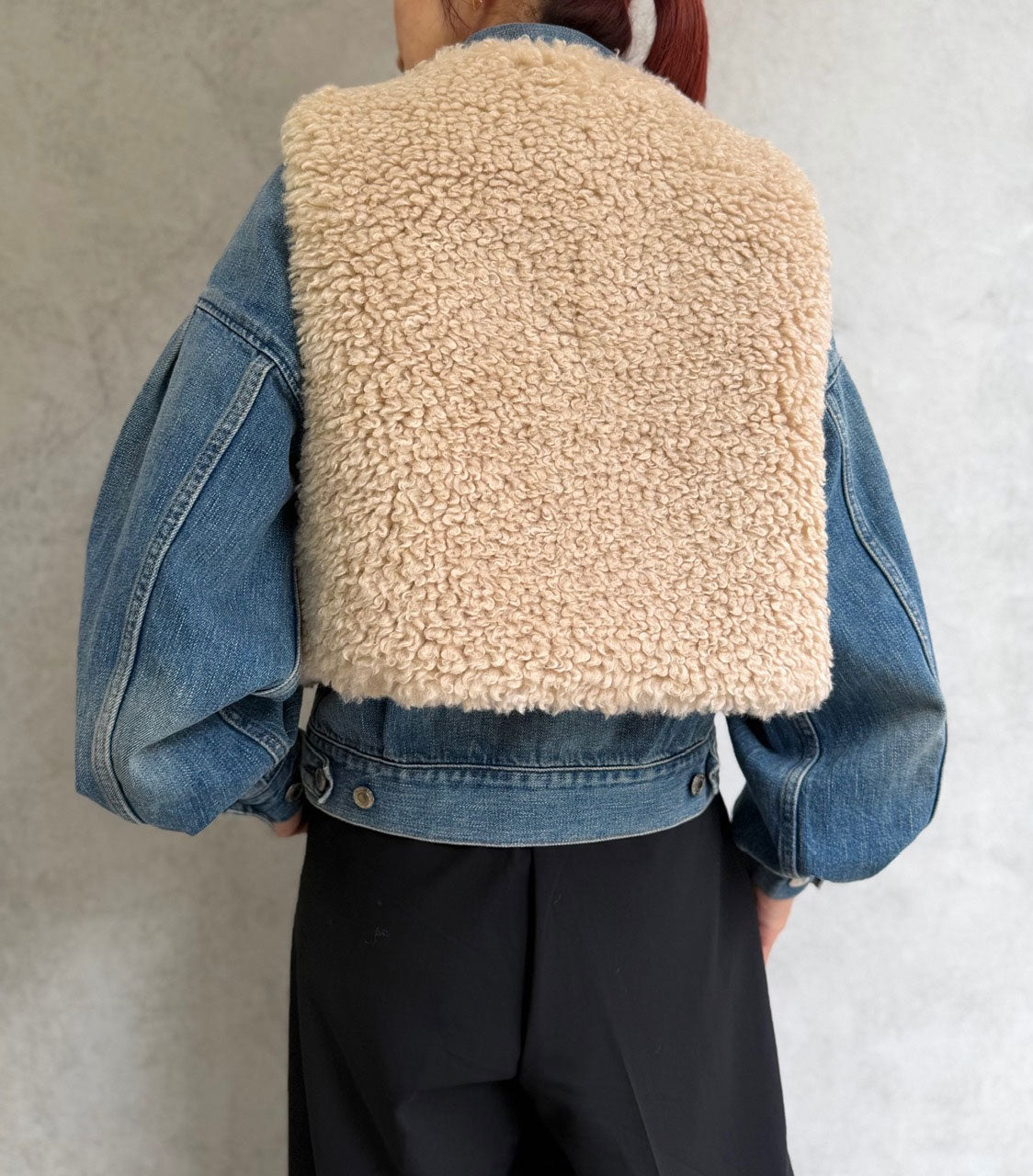 
                  
                    FAUX SHEARLING CROPPED VEST
                  
                