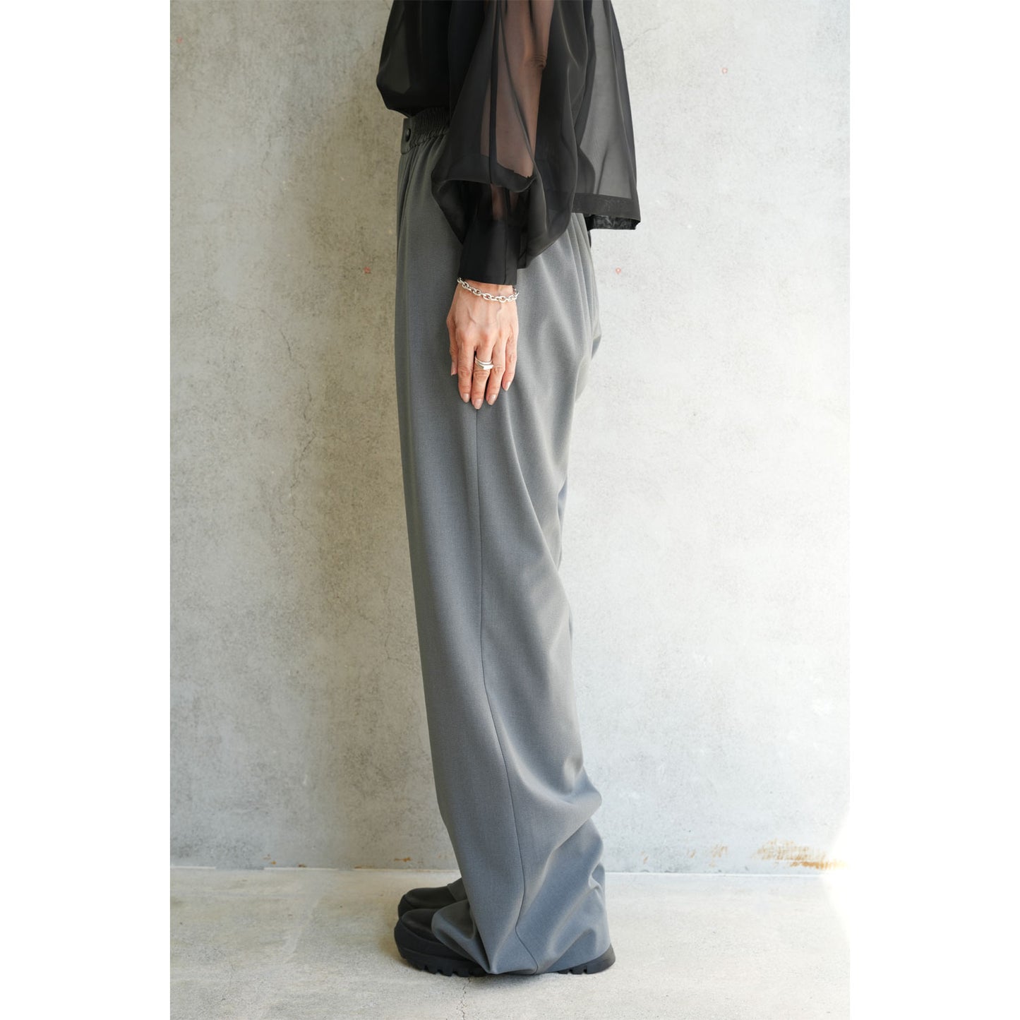 
                  
                    STRETCH WIDE-LEG PANTS-GREEN-
                  
                
