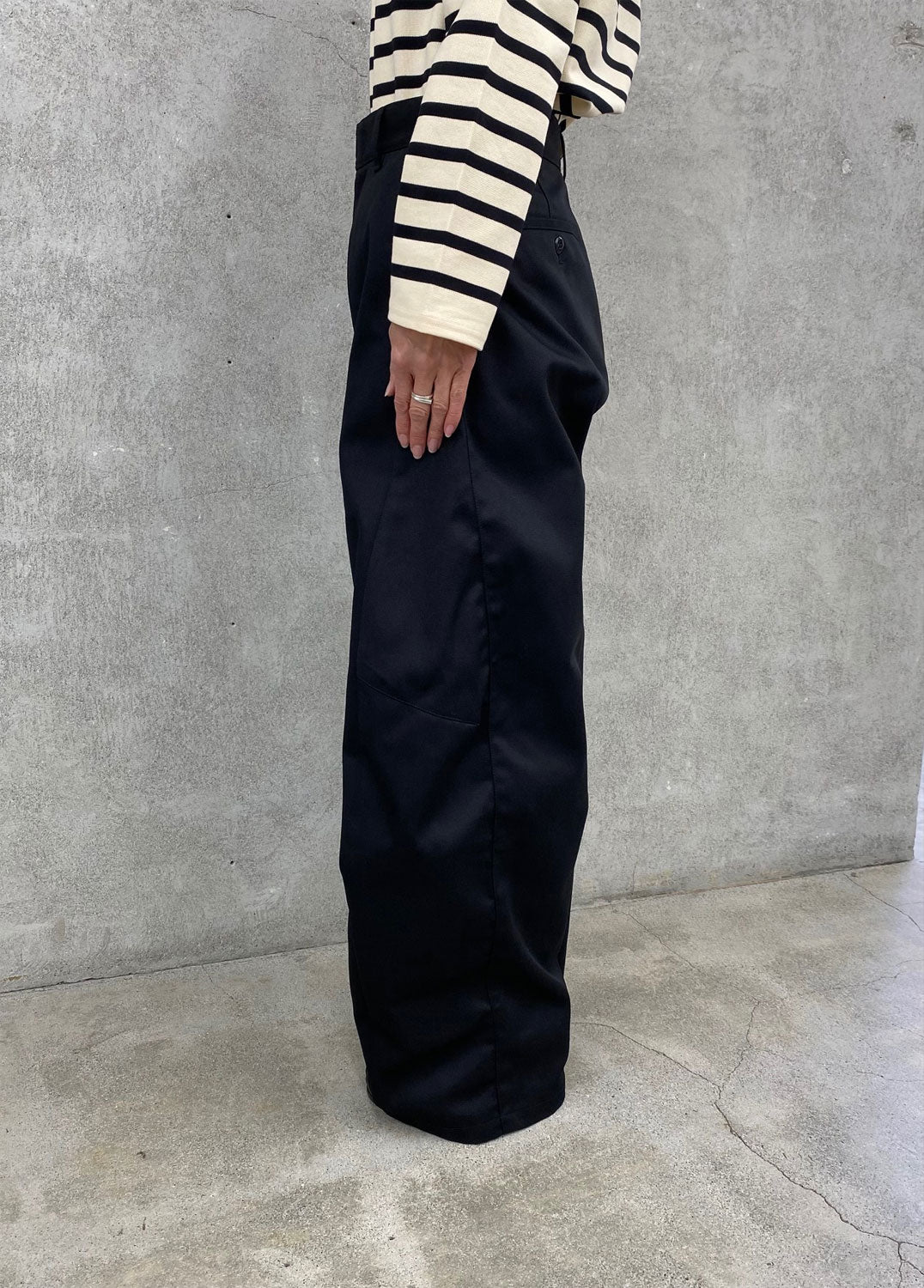 
                  
                    T/C BARREL-LEG WORK PANTS‐BLACK-
                  
                