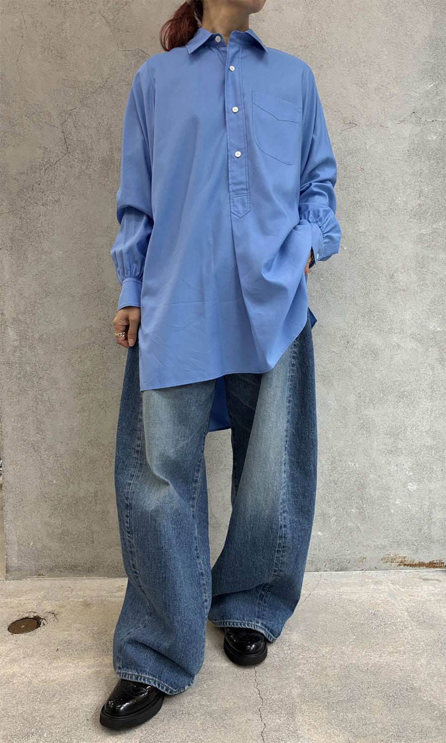 
                  
                    BROAD LONG SHIRT
                  
                
