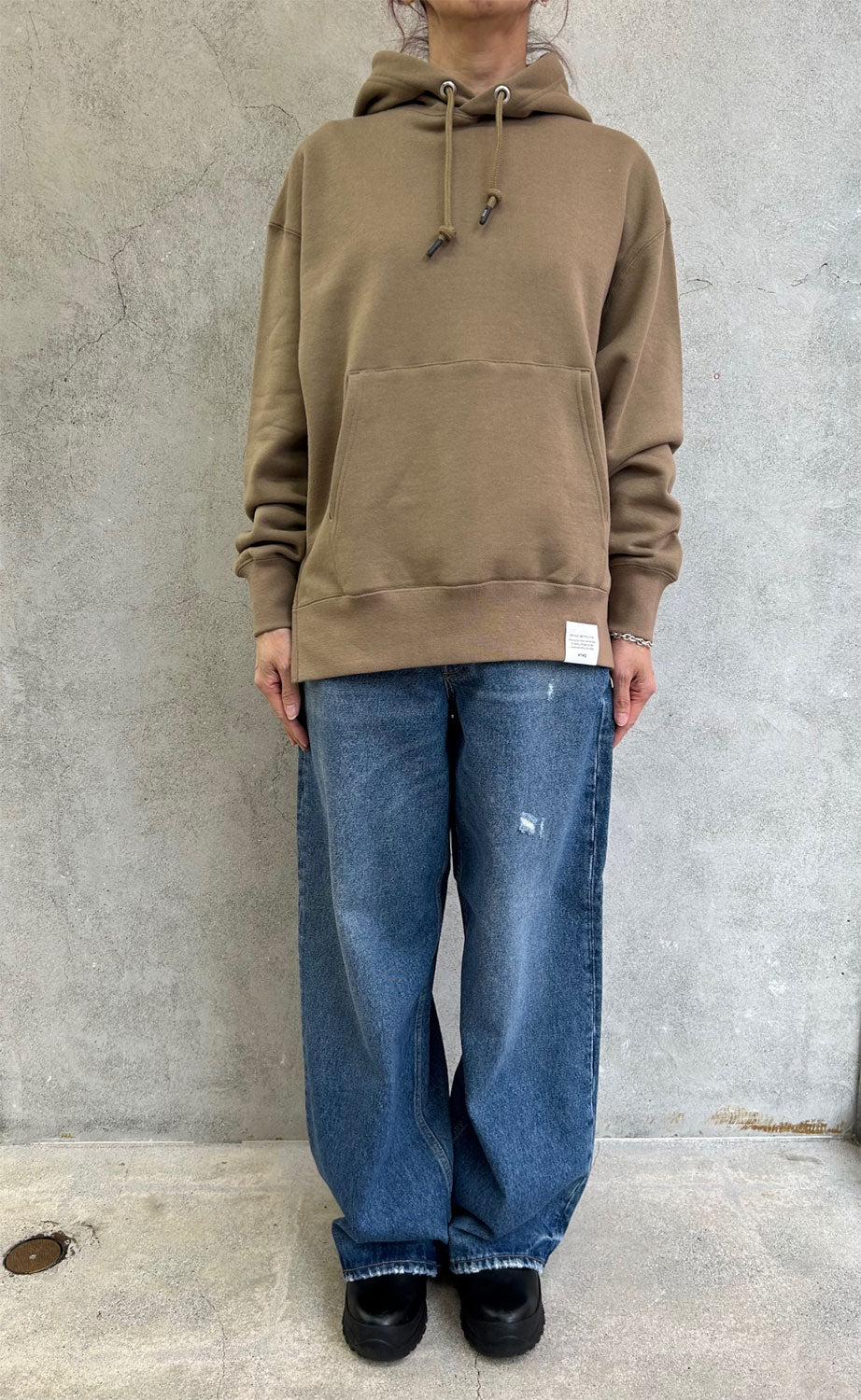 
                  
                    SWEAT HOODIE-BLACK-
                  
                