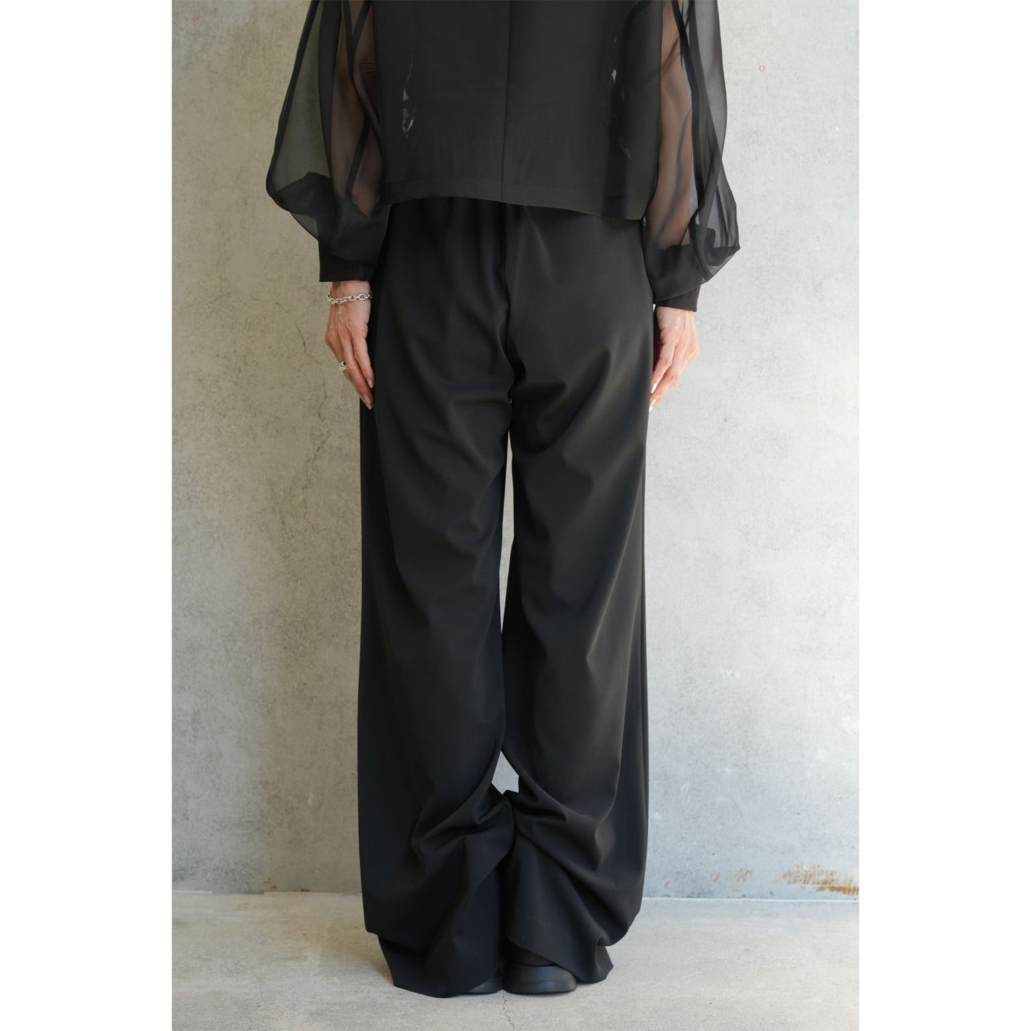 
                  
                    STRETCH WIDE-LEG PANTS-GREEN-
                  
                