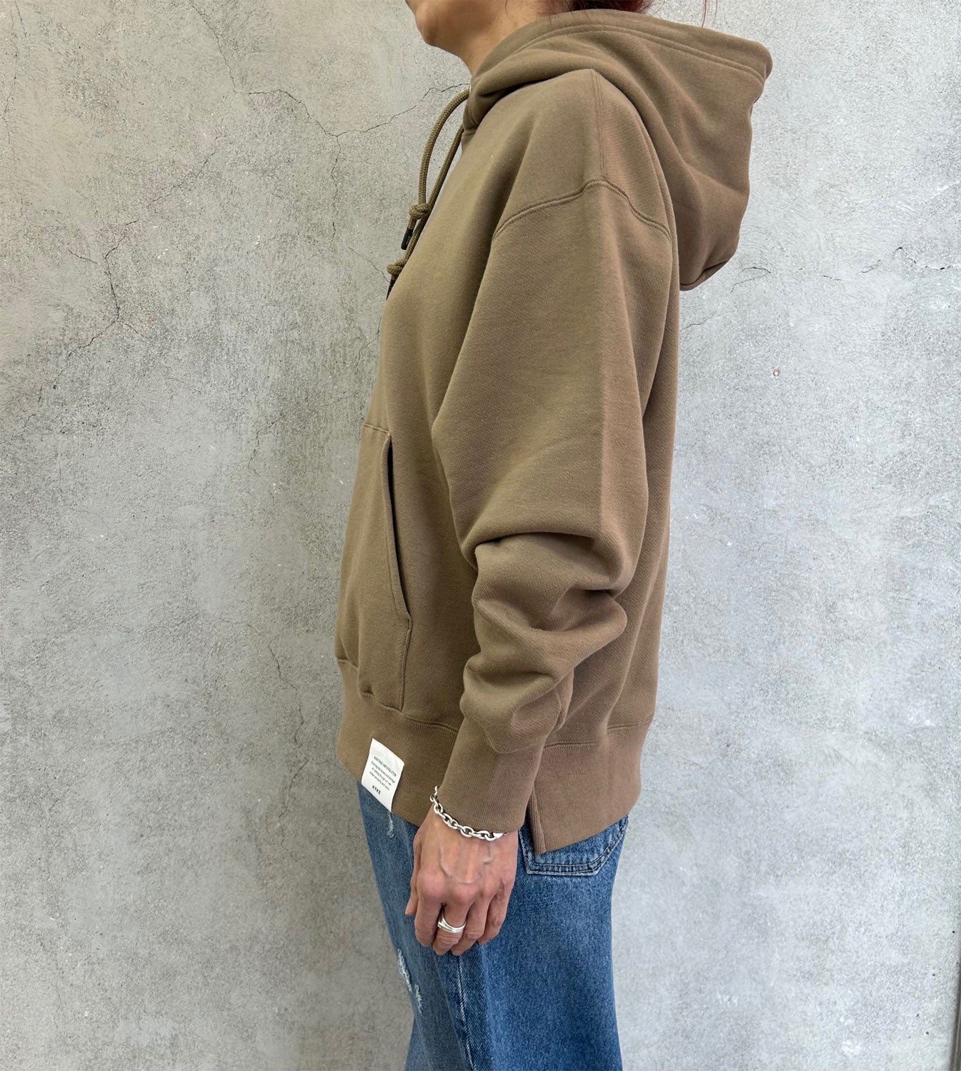 
                  
                    SWEAT HOODIE-BLACK-
                  
                