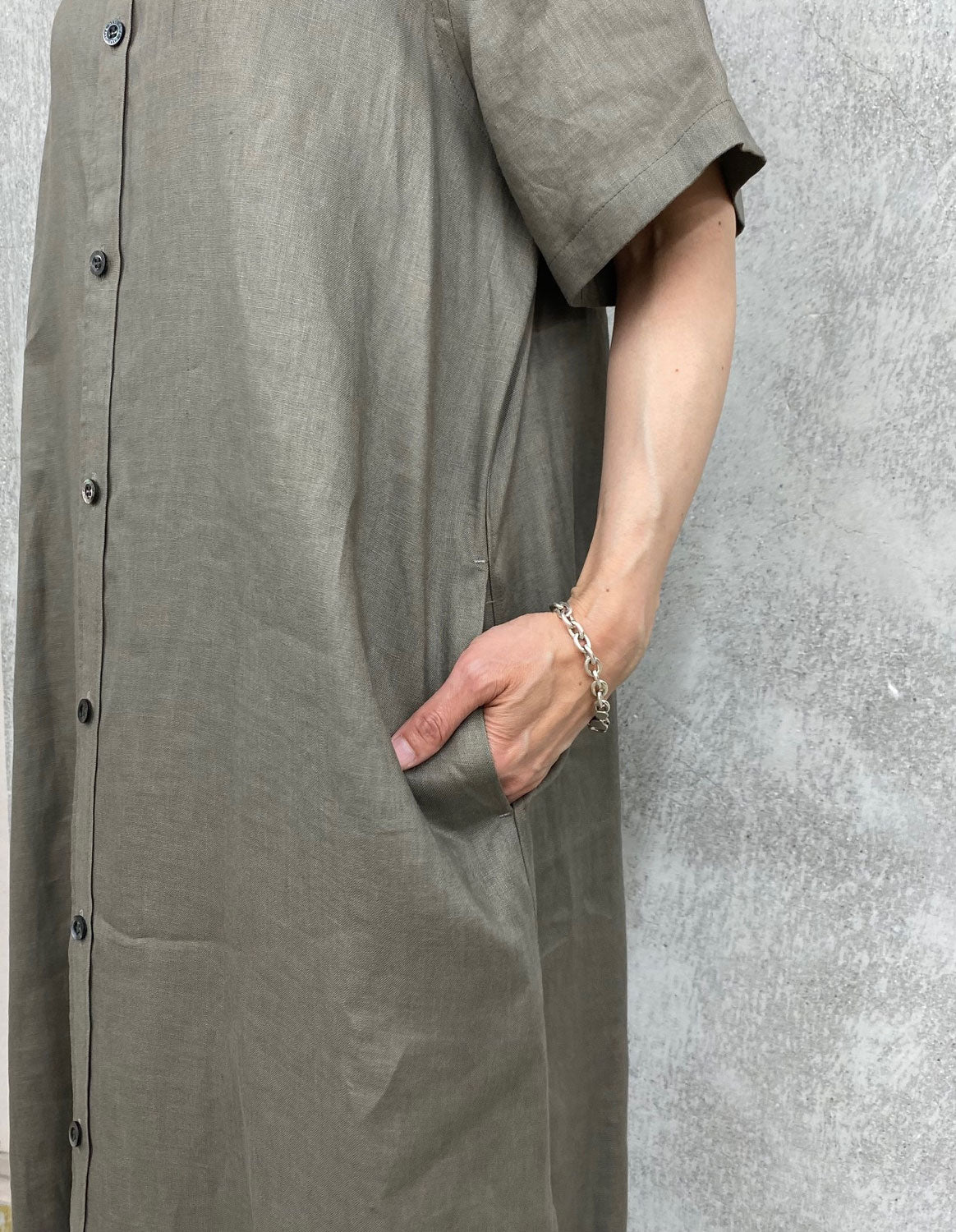 
                  
                    LINEN MAXI SHIRT DRESS -BLACK-
                  
                