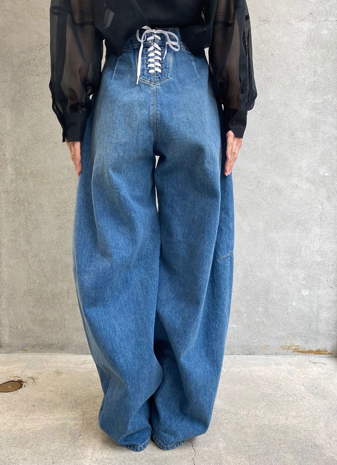 
                  
                    SAILOR BARREL-LEG DENIM JEANS-UW/BLU
                  
                
