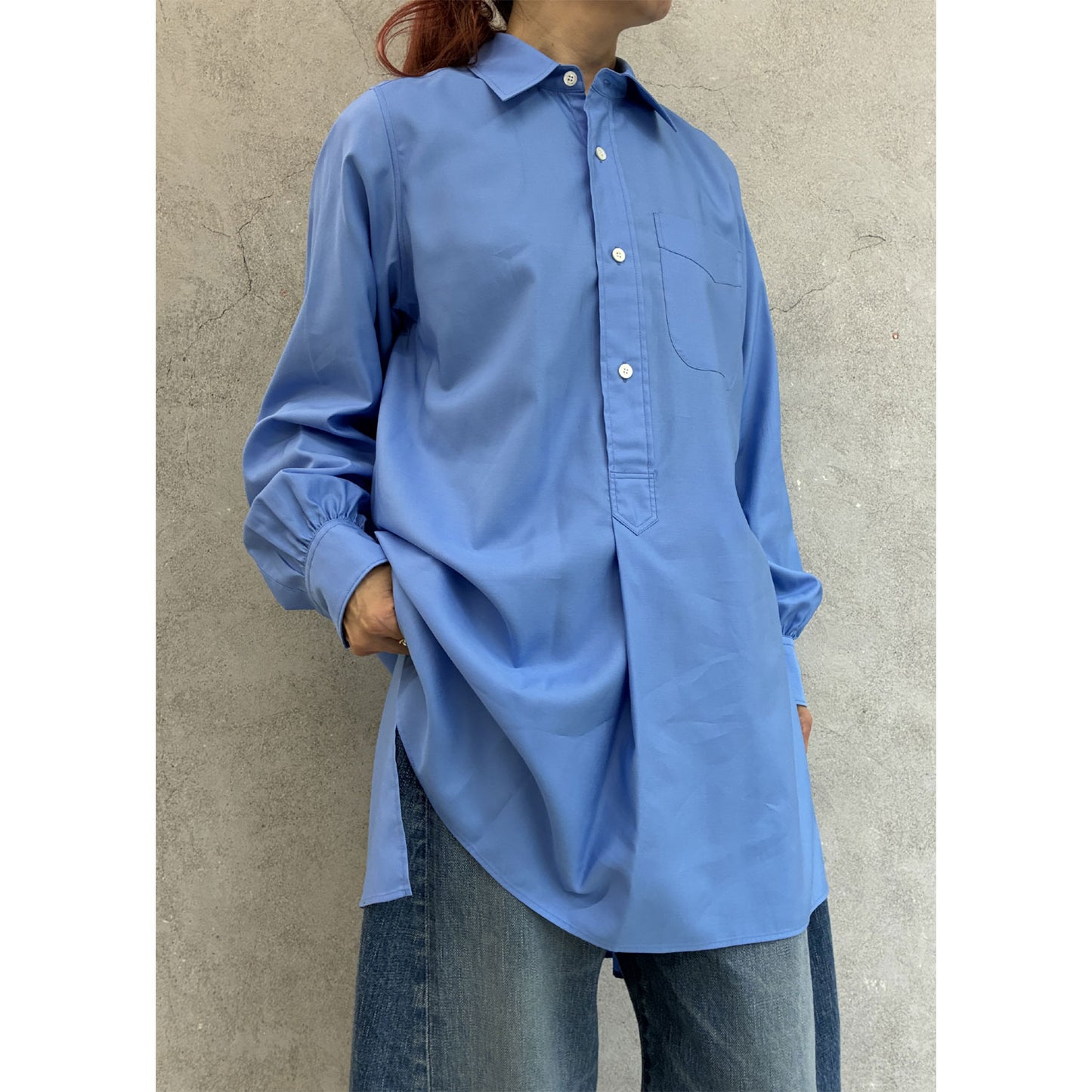
                  
                    BROAD LONG SHIRT
                  
                