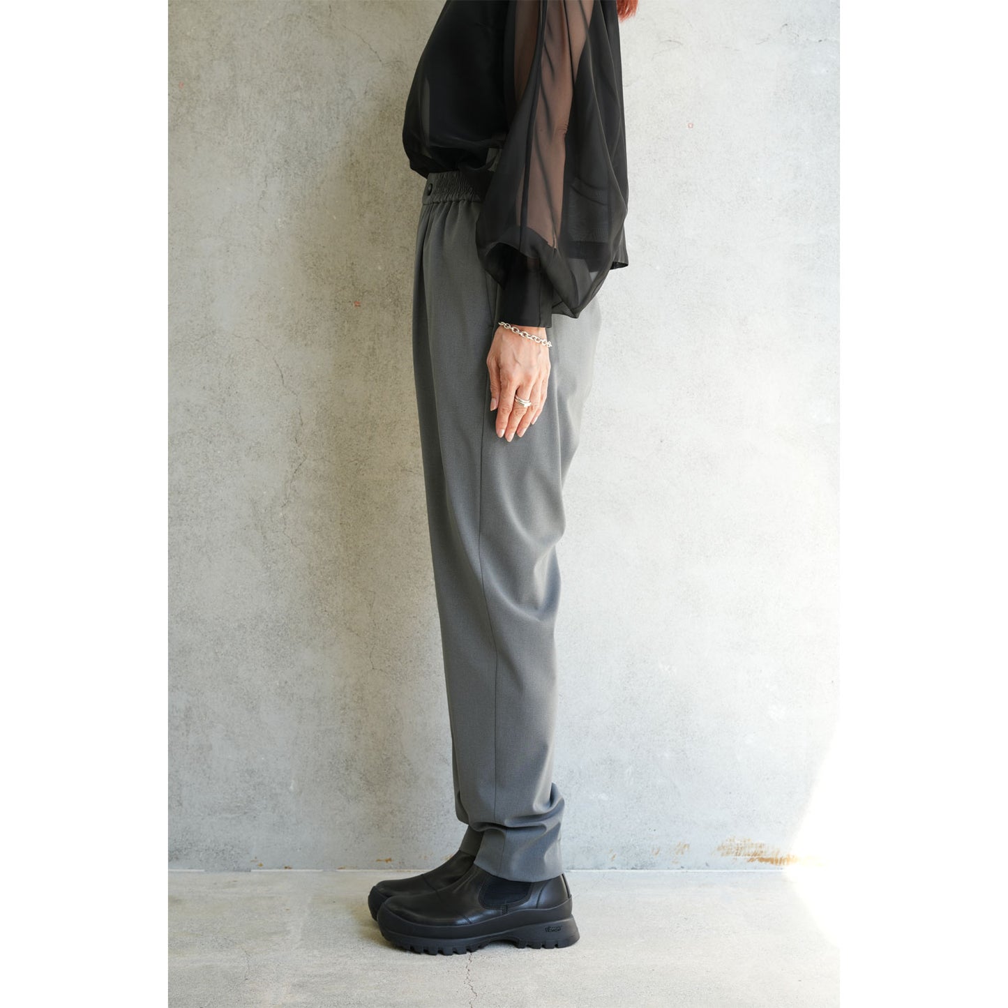 
                  
                    STRETCH TAPERED PANTS-GREEN-
                  
                