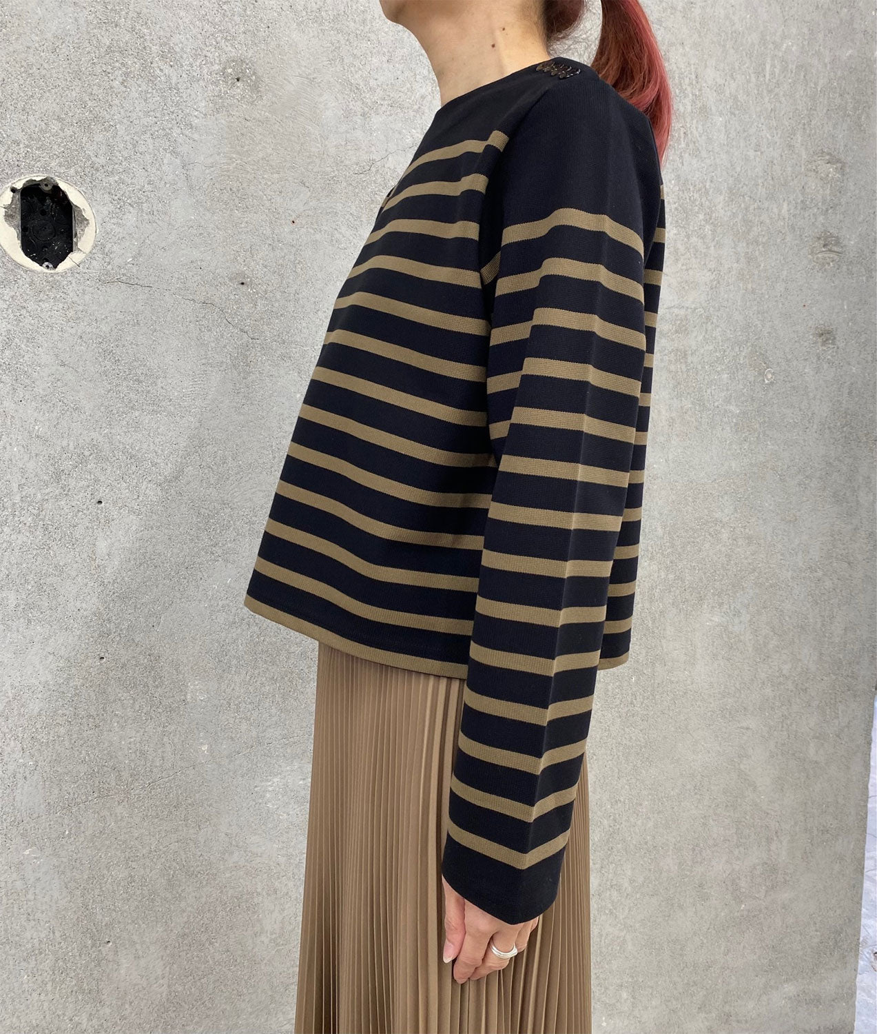 
                  
                    CROPPED BASQUE SHIRT-BLACK×BEIGE-
                  
                