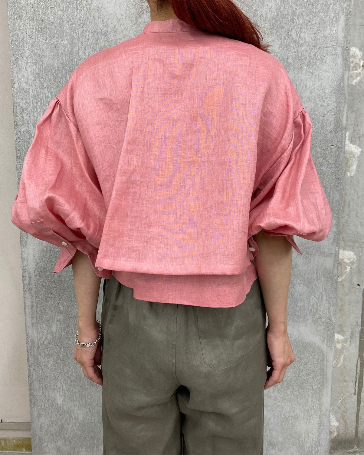 
                  
                    LINEN BALLOON SLEEVE BLOUSE -PINK-
                  
                