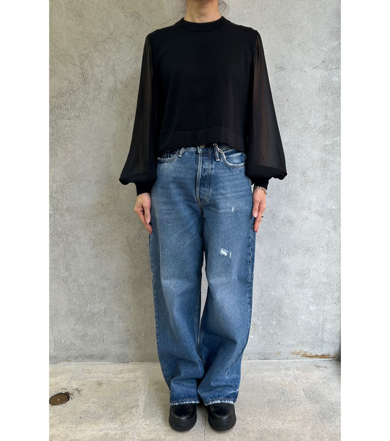 
                  
                    SHEER SLEEVES CREW NECK CROPPED KNIT-BEIGE-
                  
                