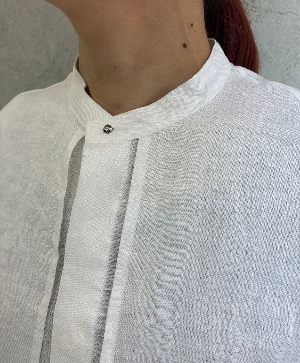 
                  
                    LINEN BLLOON SLEEVE BLOUSE -WHITE-
                  
                