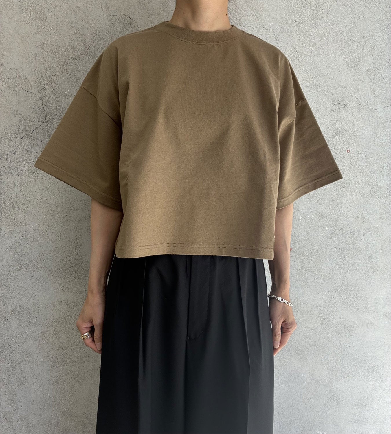 
                  
                    CROPPED SHORT-SLV TEE/BIG FIT(6.5OZ)
                  
                