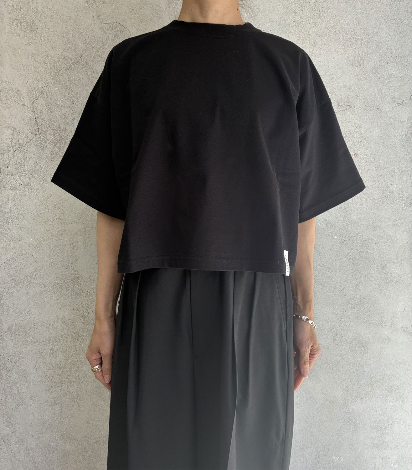 
                  
                    CROPPED SHORT-SLV TEE(6.5OZ)
                  
                