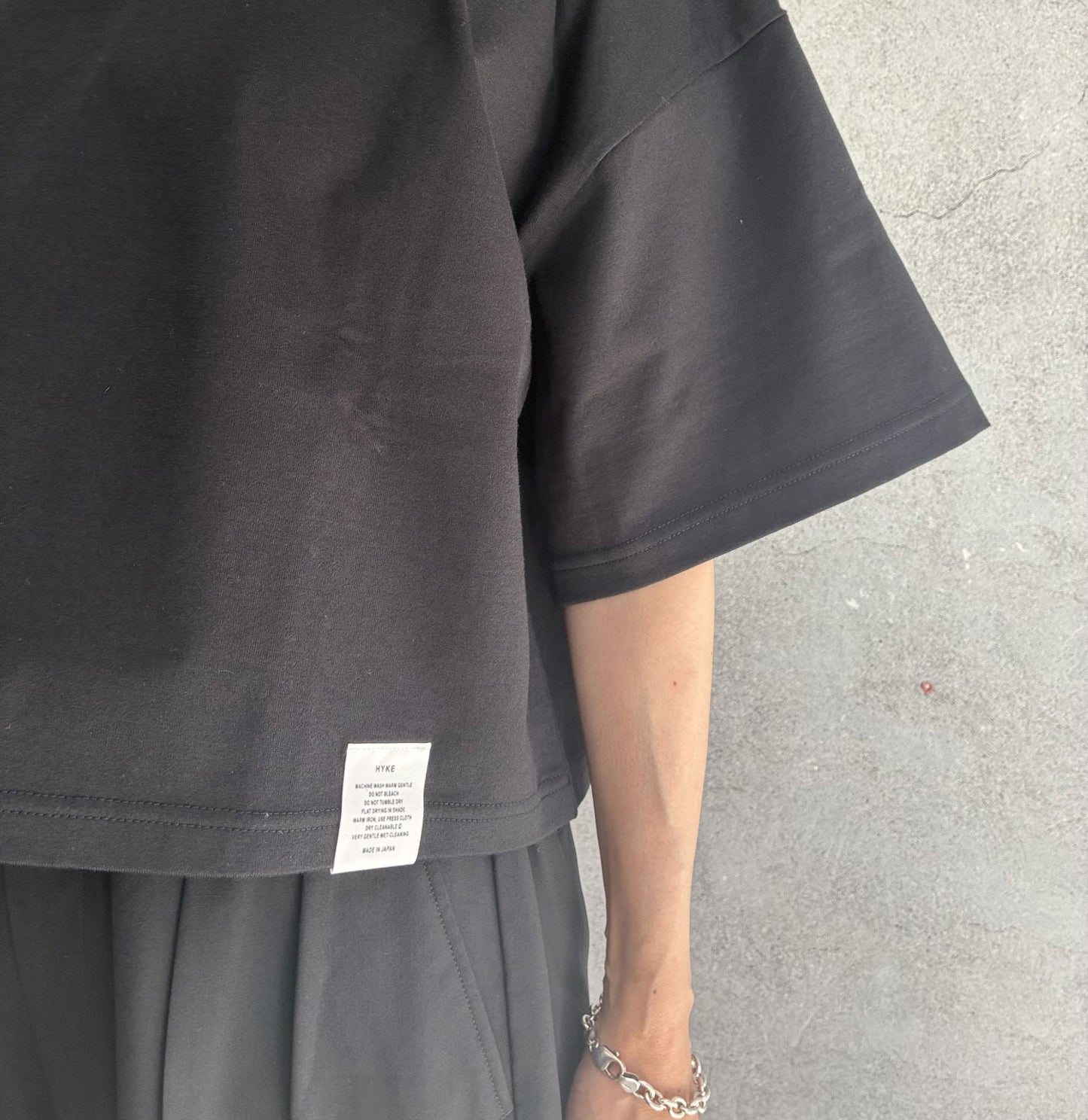 
                  
                    CROPPED SHORT-SLV TEE(6.5OZ)
                  
                