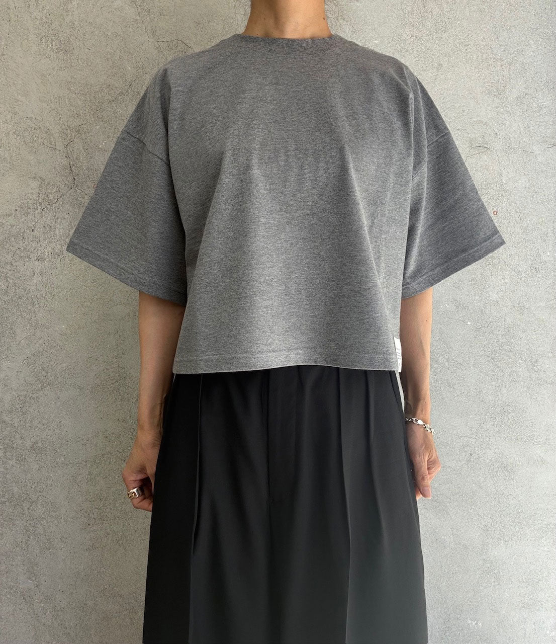 
                  
                    CROPPED SHORT-SLV TEE/BIG FIT(6.5OZ)
                  
                