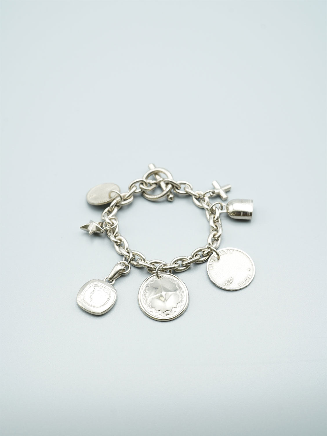 
                  
                    〈END CUSTOM JEWELLERS×HYKE〉MULTI CHARM BRACELET
                  
                