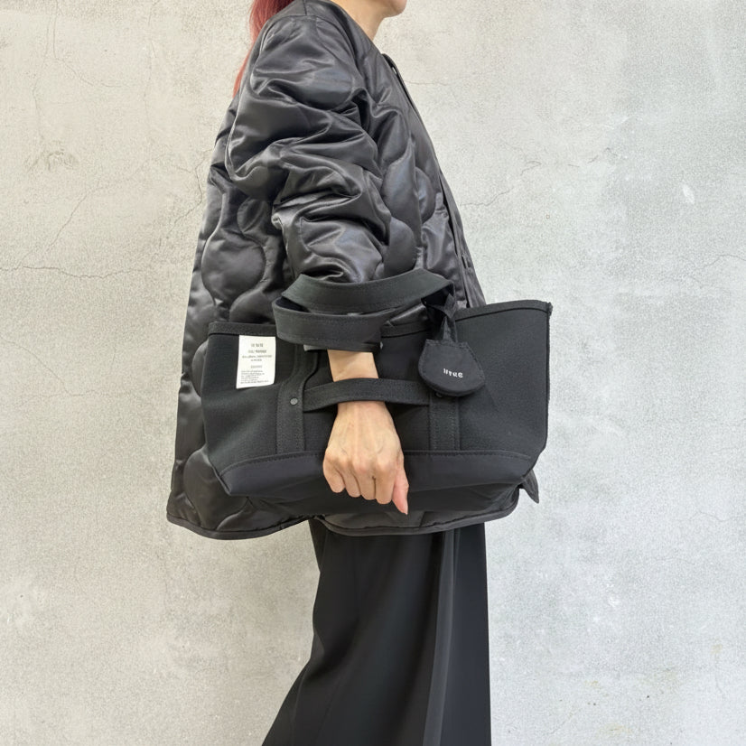 
                  
                    TOTE BAG(MEDIUM)
                  
                