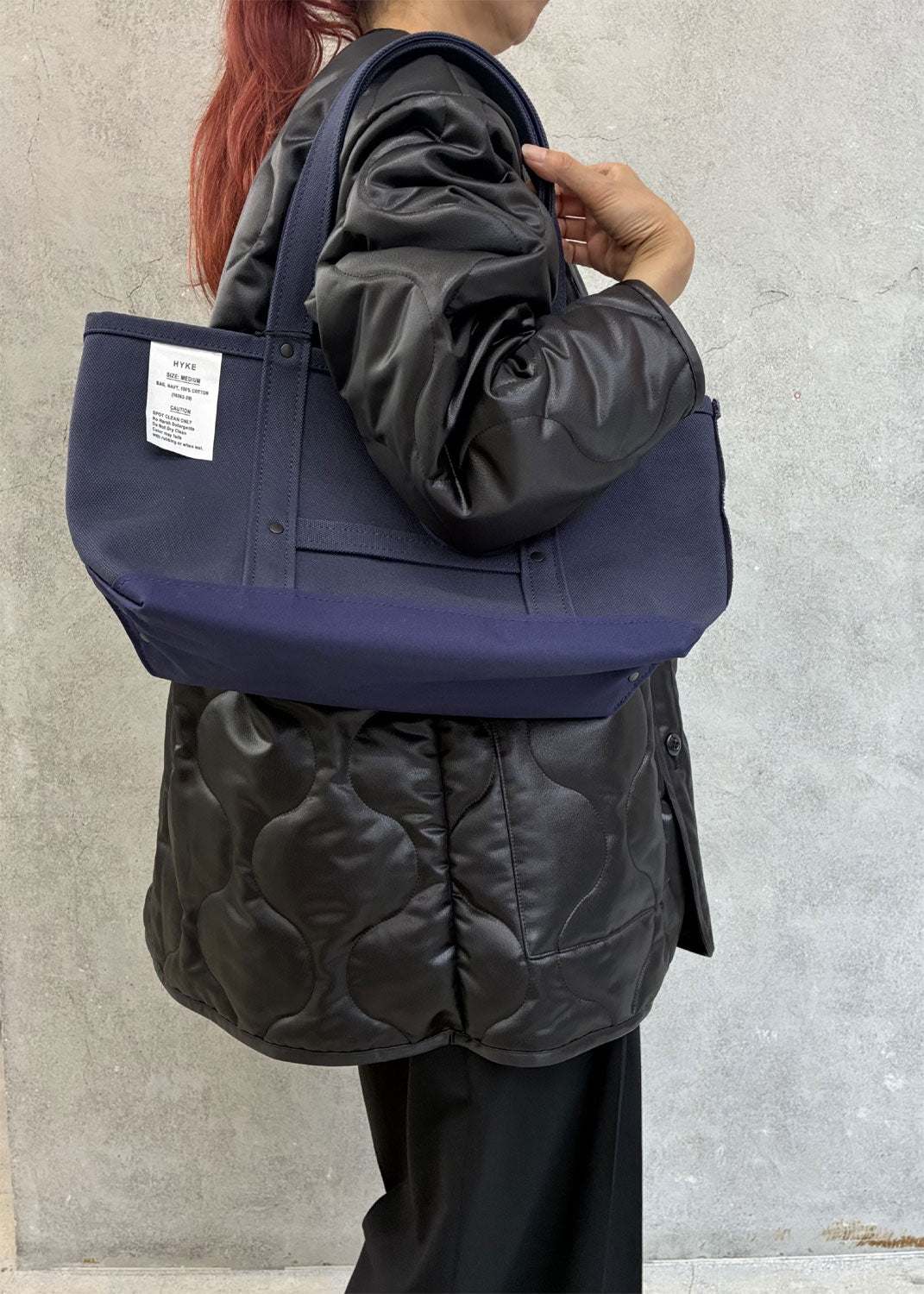 
                  
                    TOTE BAG(MEDIUM)
                  
                