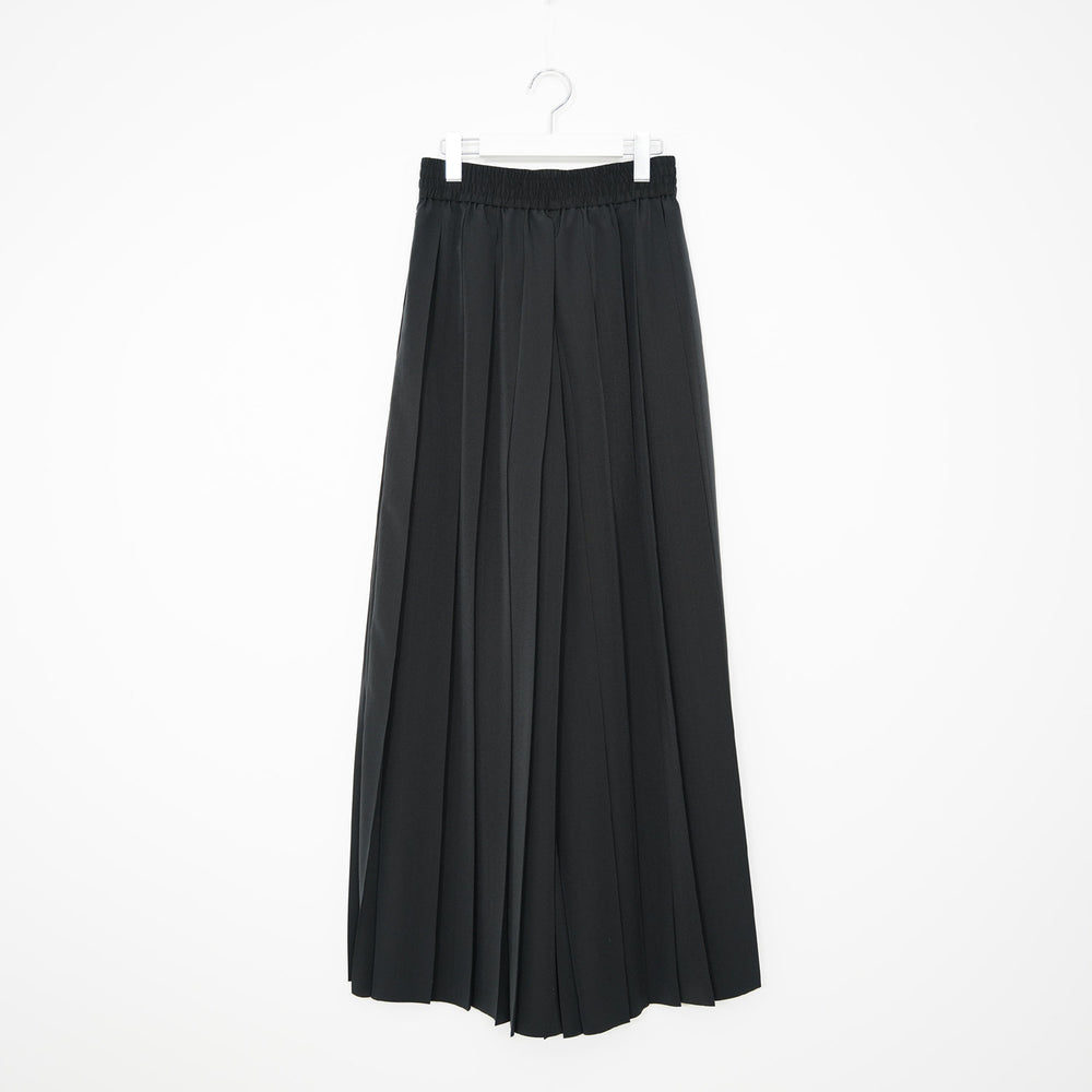 TAFFETA PLEATED PANTS – OBLIGE