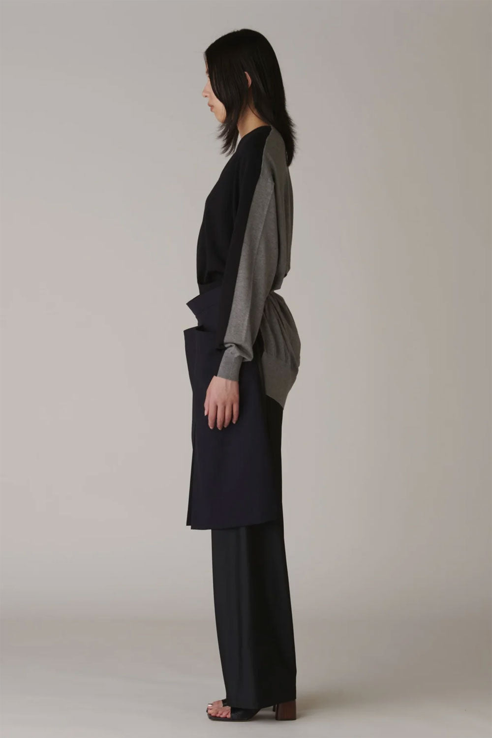 
                  
                    Cotton 16G Over Size V neck Cardigan -CAMEL×LT.BEIGE-
                  
                