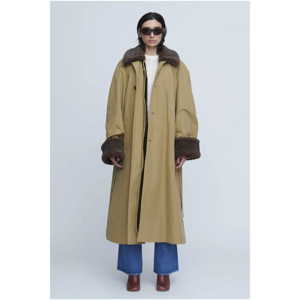 
                  
                    Cotton / Polyester Balmacaan Fur Liner
                  
                