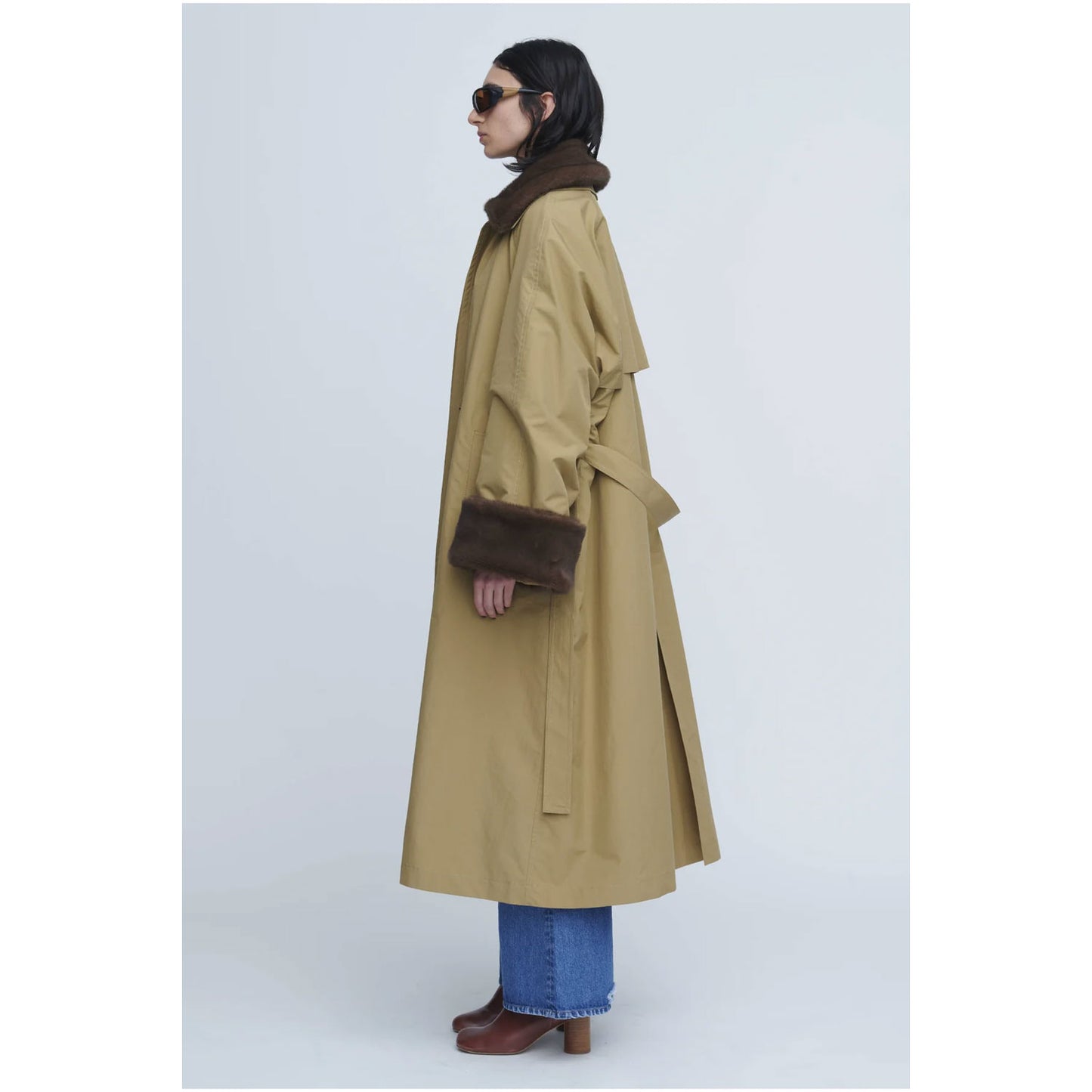 
                  
                    Cotton / Polyester Balmacaan Fur Liner
                  
                