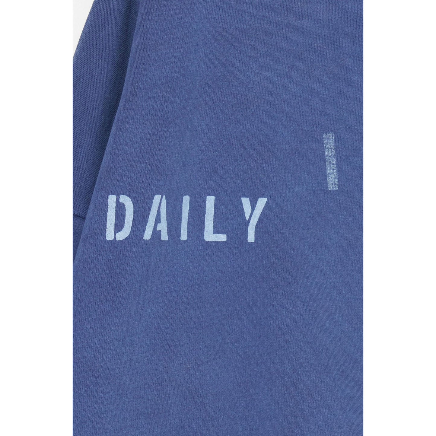 
                  
                    C/N Sweat-LT GREY-
                  
                