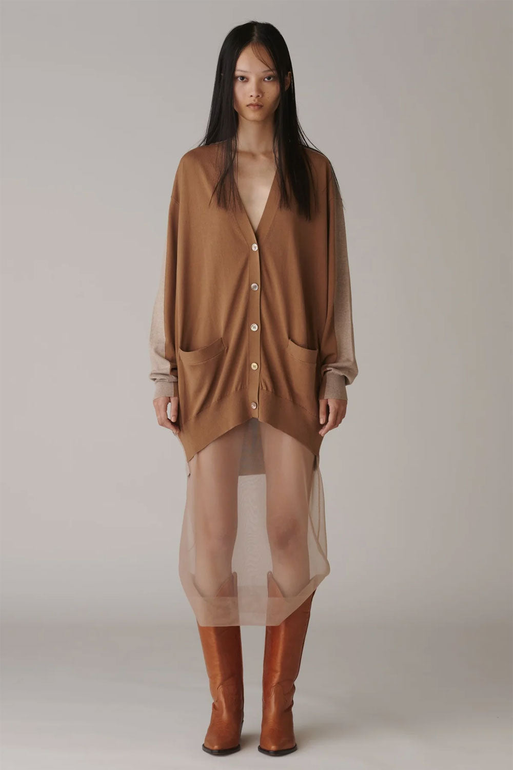 
                  
                    Cotton 16G Over Size V neck Cardigan -CAMEL×LT.BEIGE-
                  
                