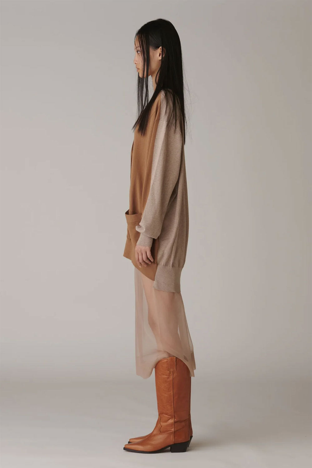 
                  
                    Cotton 16G Over Size V neck Cardigan -CAMEL×LT.BEIGE-
                  
                