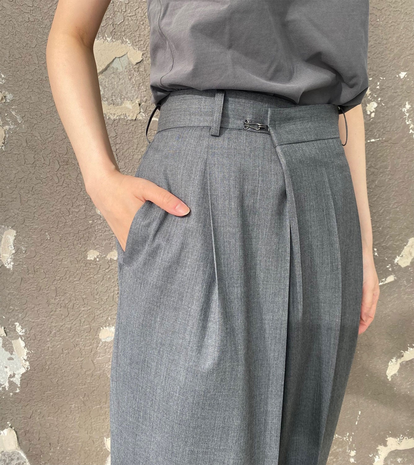 
                  
                    Wool Over Size Pants -MID GREY-
                  
                
