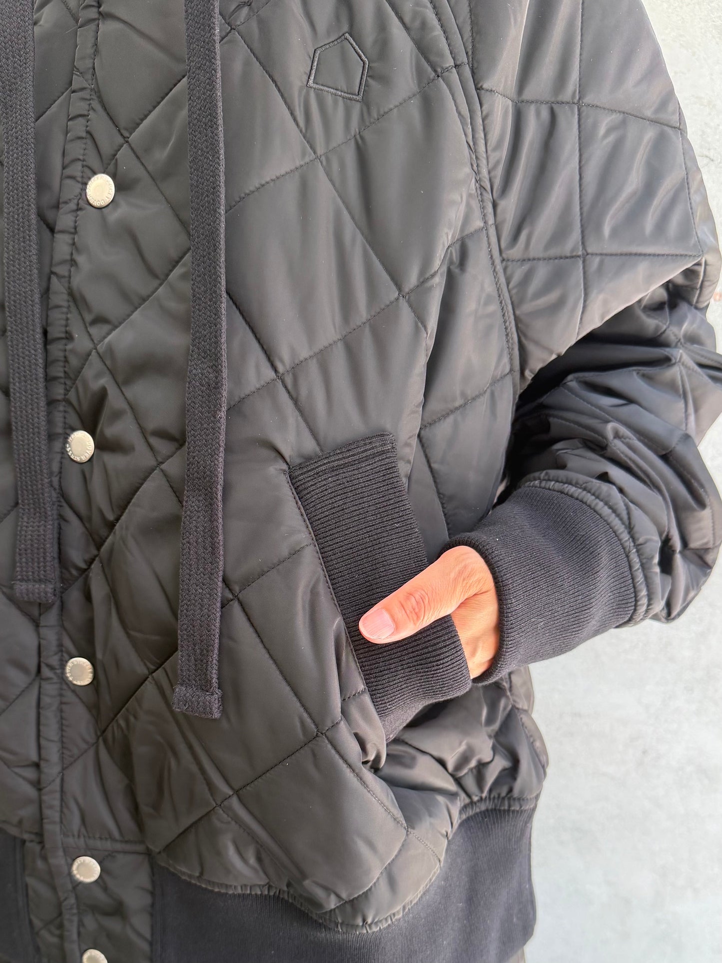 
                  
                    UNISEX QUILTED JACKET
                  
                