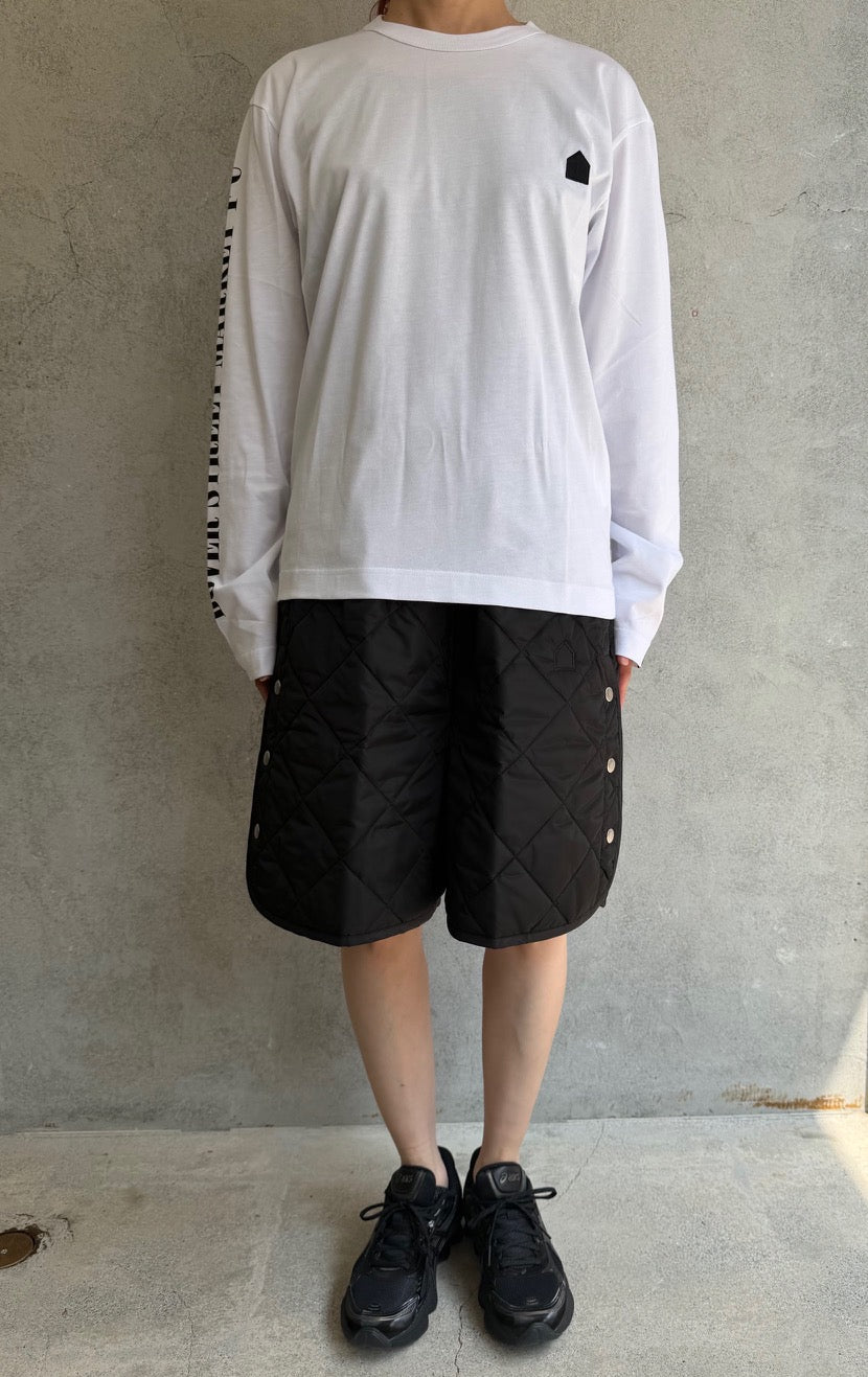 
                  
                    UNISEX PRINT ON SLEEVE LONGSLEEVE TEE
                  
                
