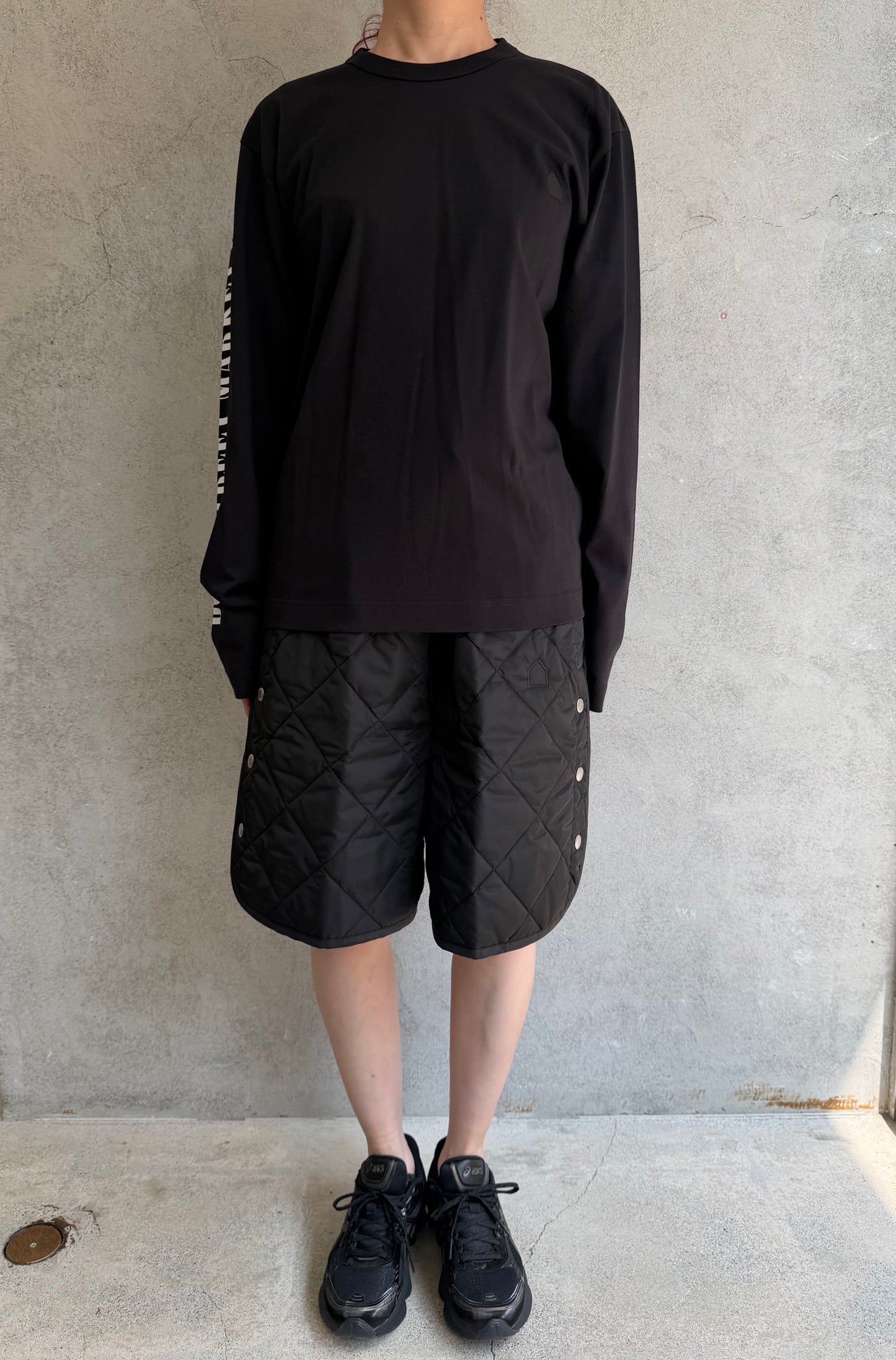 
                  
                    UNISEX PRINT ON SLEEVE LONGSLEEVE TEE
                  
                