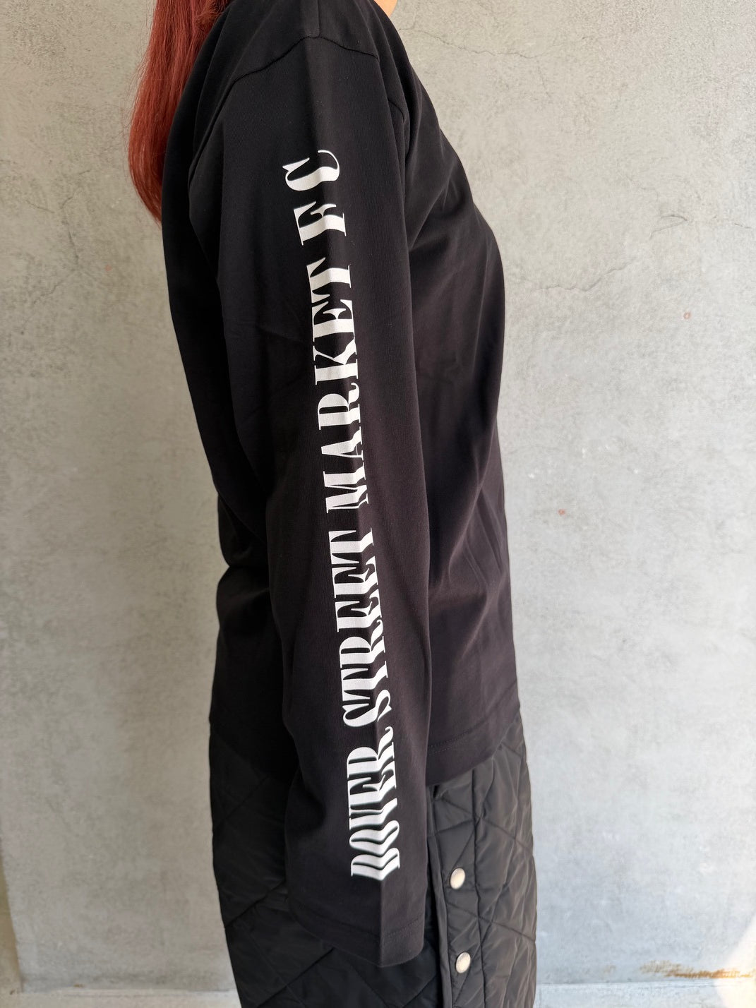 
                  
                    UNISEX PRINT ON SLEEVE LONGSLEEVE TEE
                  
                