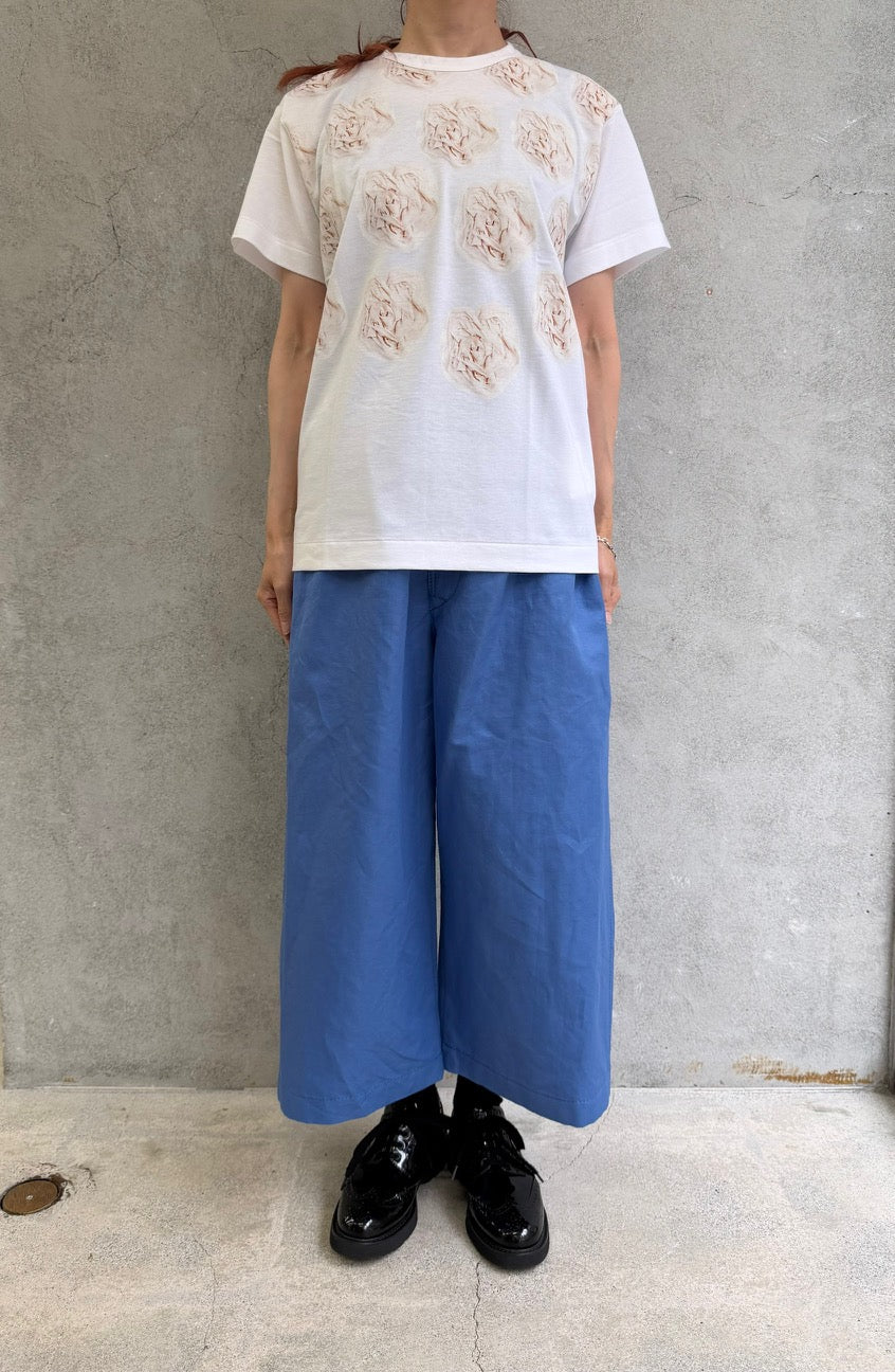 
                  
                    バラプリントTシャツ
                  
                