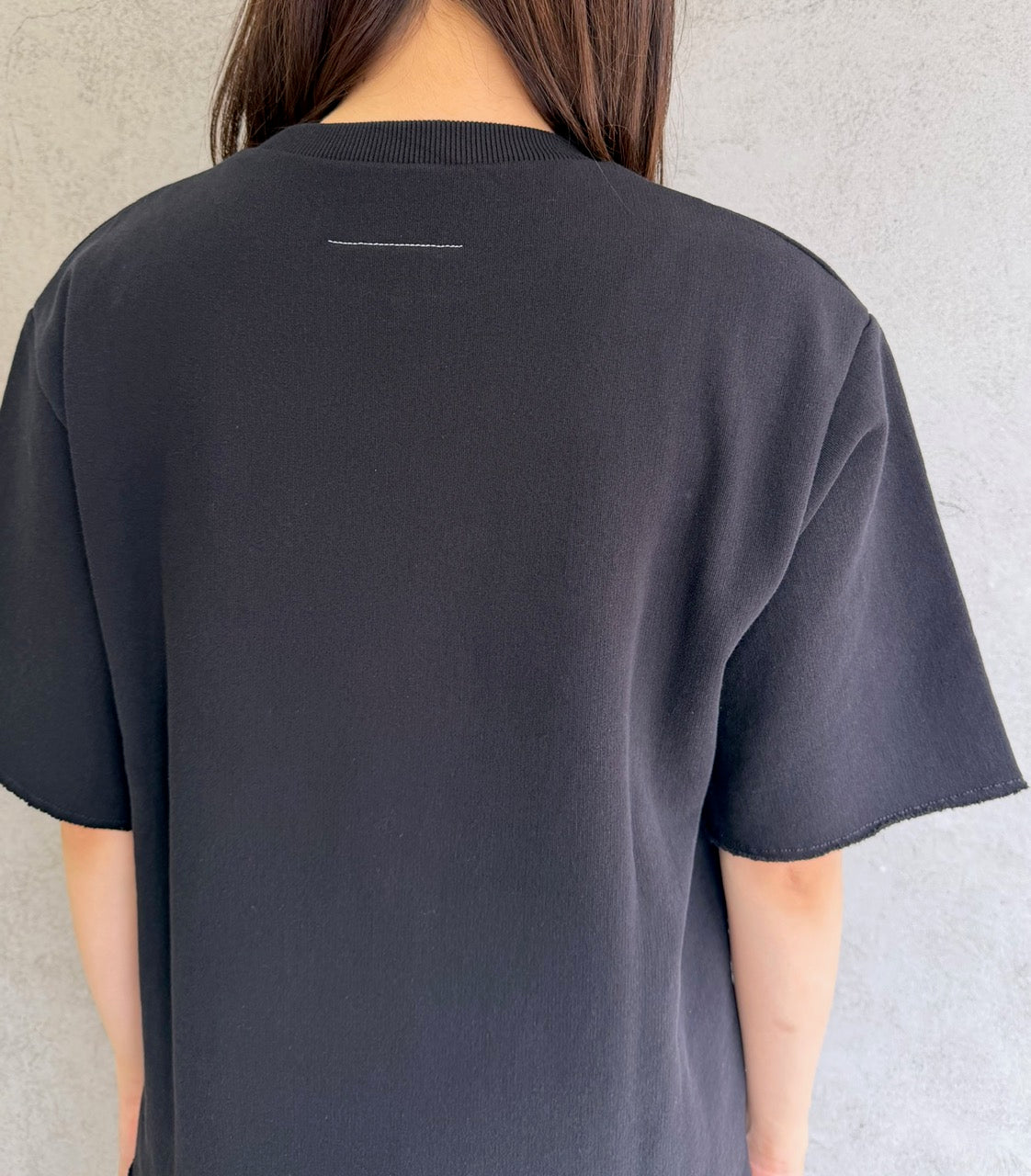 
                  
                    ShortSleeve Sweatshirt
                  
                