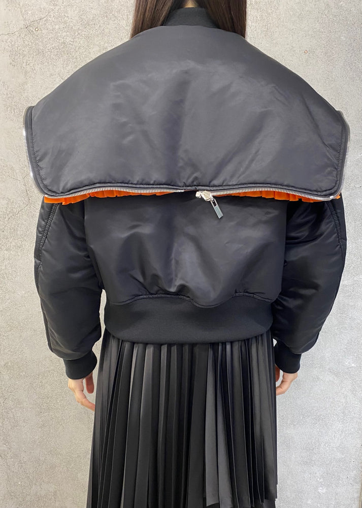 
                  
                    リバーシブルフーディボンバーJK-BLACK-
                  
                