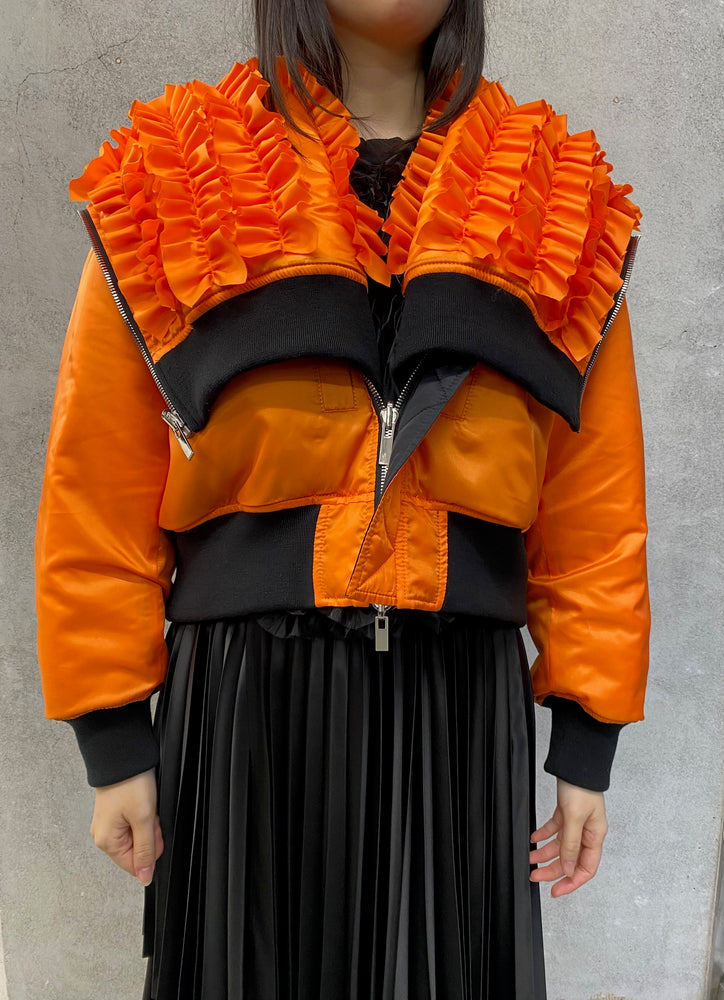 
                  
                    リバーシブルフーディボンバーJK-BLACK-
                  
                