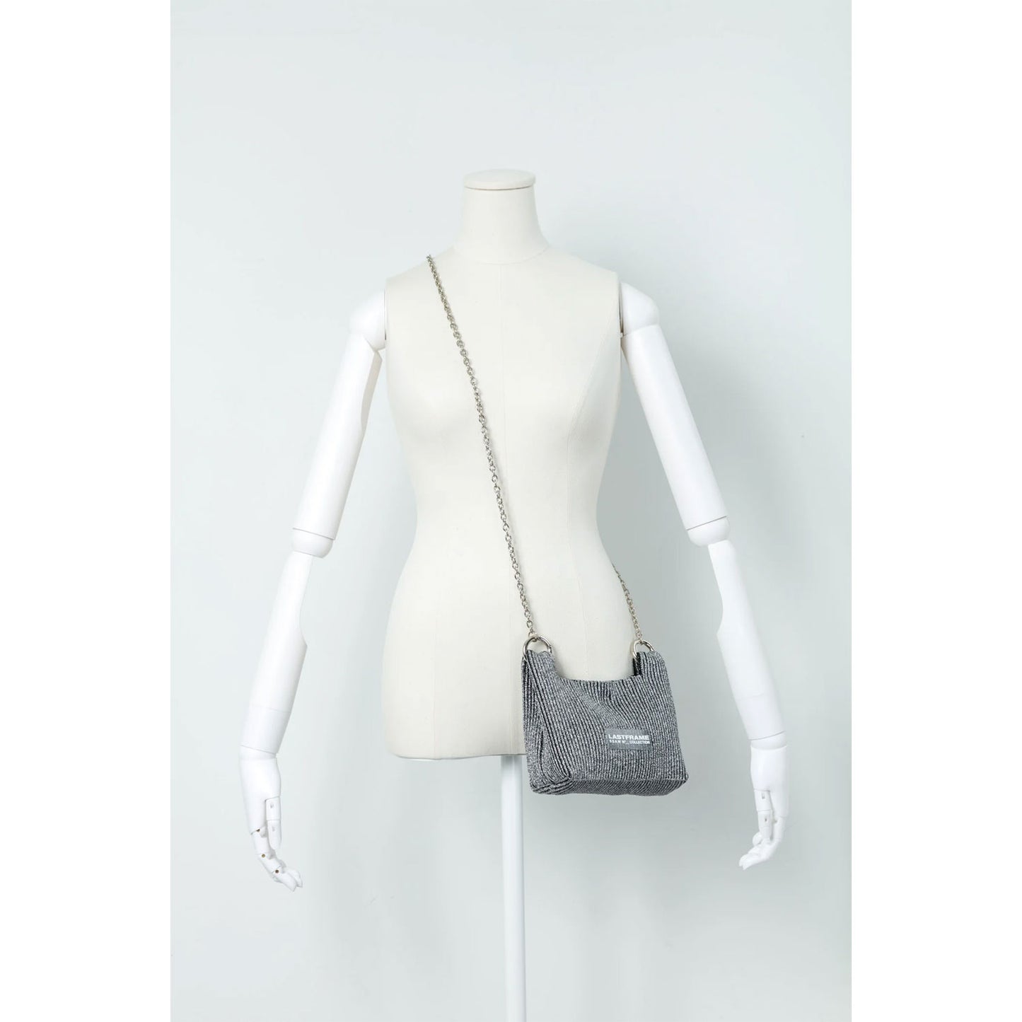
                  
                    KYOTO METALLIC WRAP BAG MINI(CHAIN)-HOLOGRAM×GRAY-
                  
                