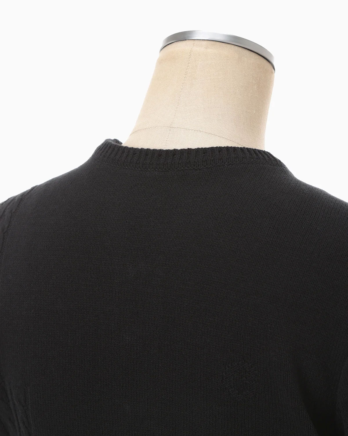 
                  
                    3D Floral Motif Knit Cardigan - black
                  
                