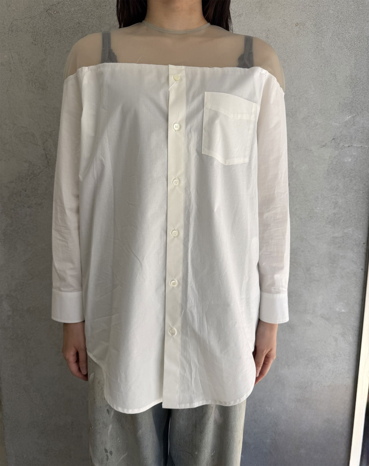 
                  
                    High-cut cotton poplin shirt
                  
                