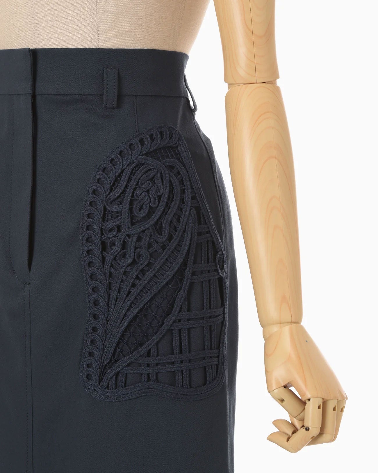 
                  
                    Cording Embroidery Detailed I-line Skirt - beige
                  
                