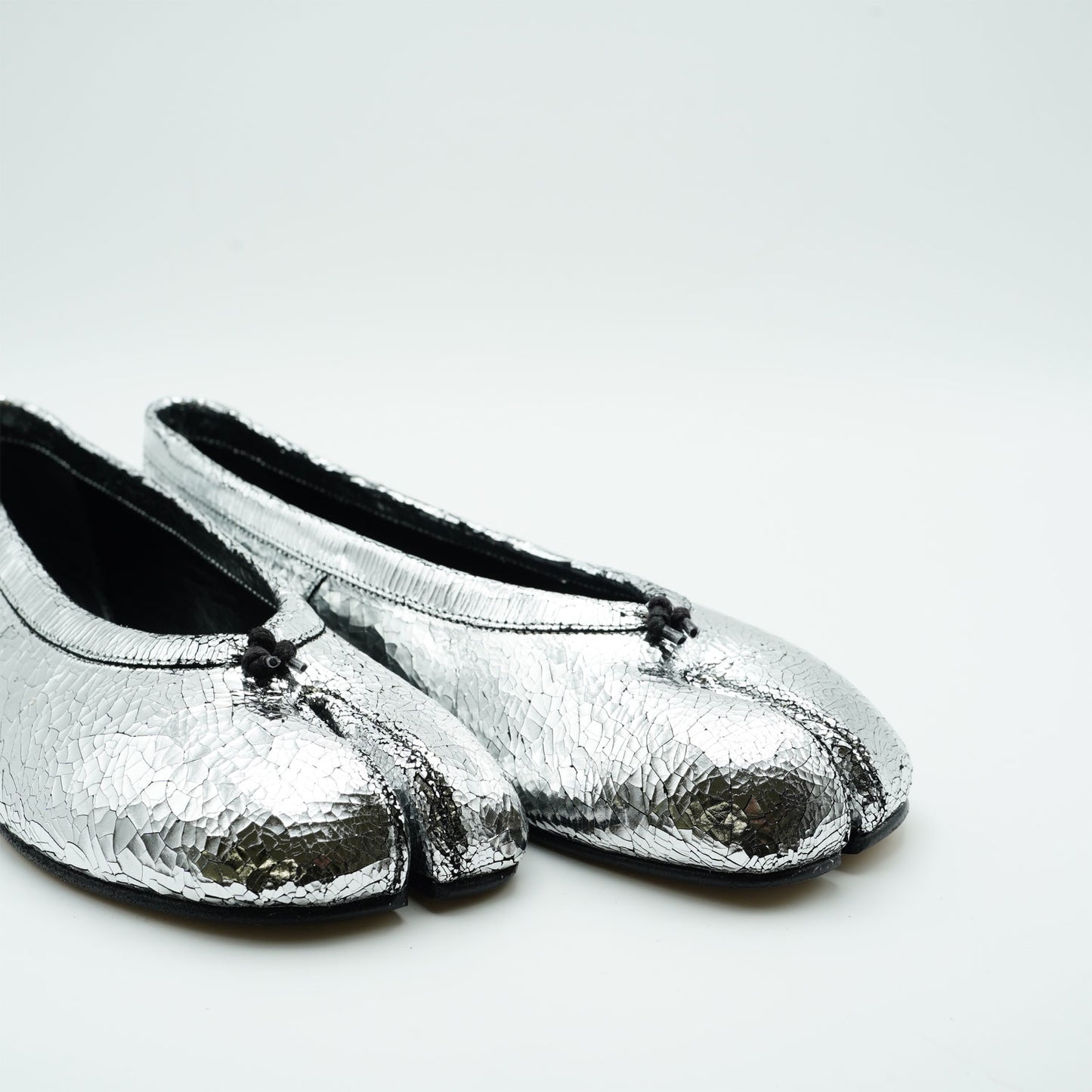
                  
                    "Tabi" ballet shoes-SILVER-
                  
                