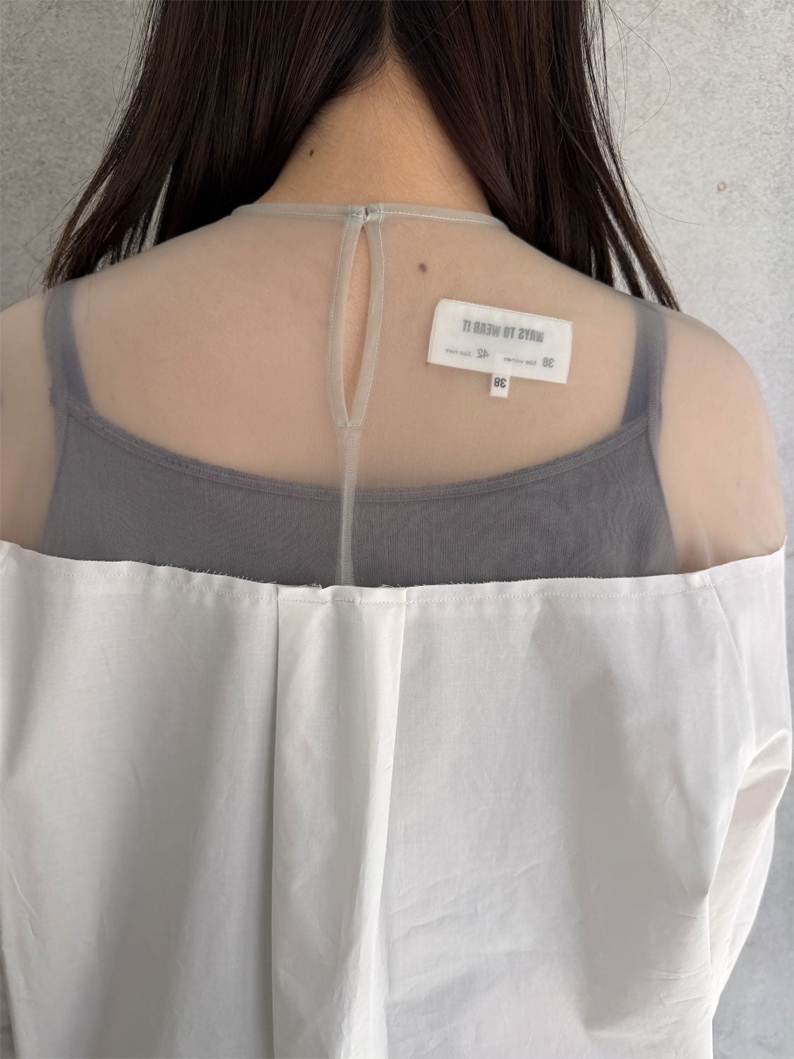 
                  
                    High-cut cotton poplin shirt
                  
                