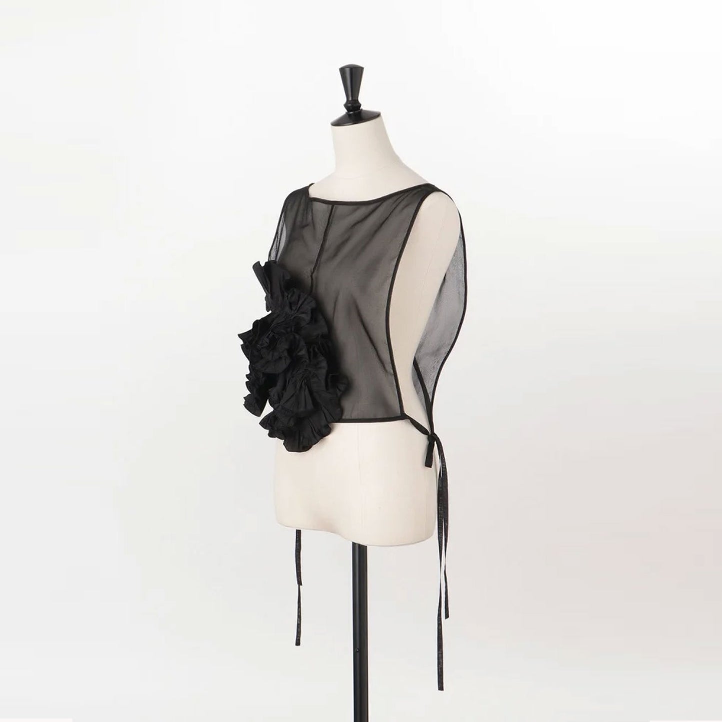 
                  
                    Pleated taffeta decorative gilet
                  
                