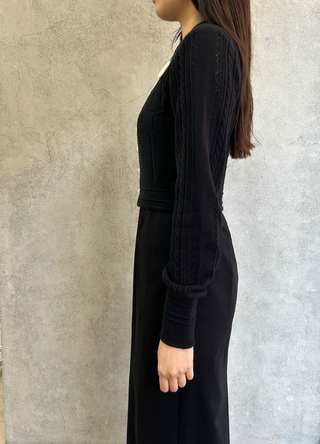 
                  
                    3D Floral Motif Knit Cardigan - black
                  
                