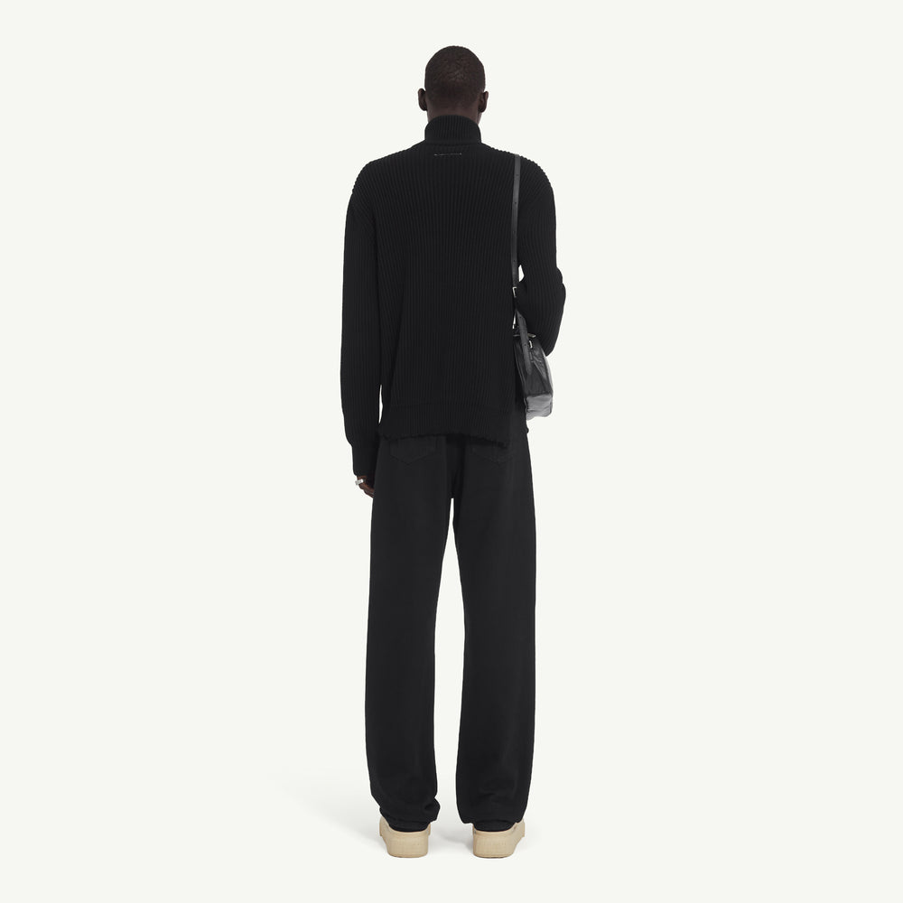 
                  
                    RIBBED KNIT SPORTSJACKET
                  
                
