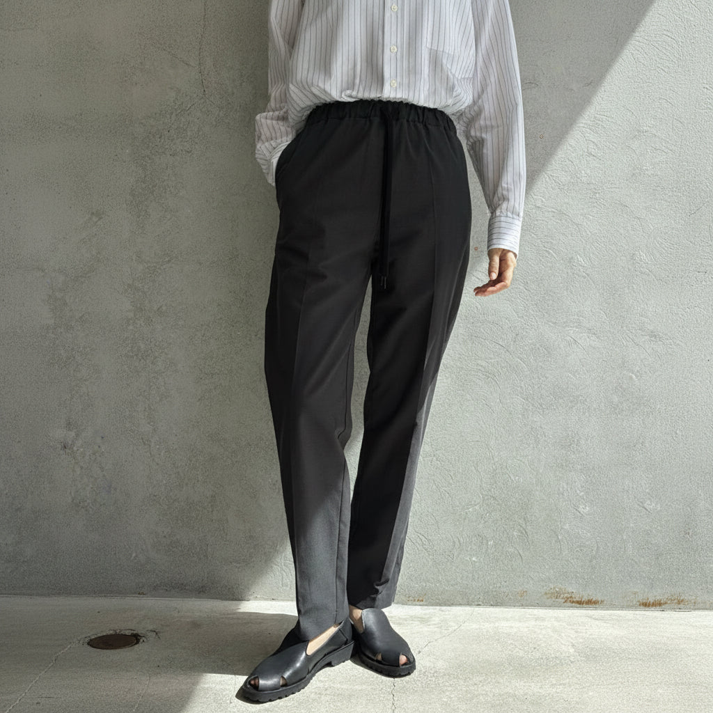 
                  
                    Easy tapered pants
                  
                