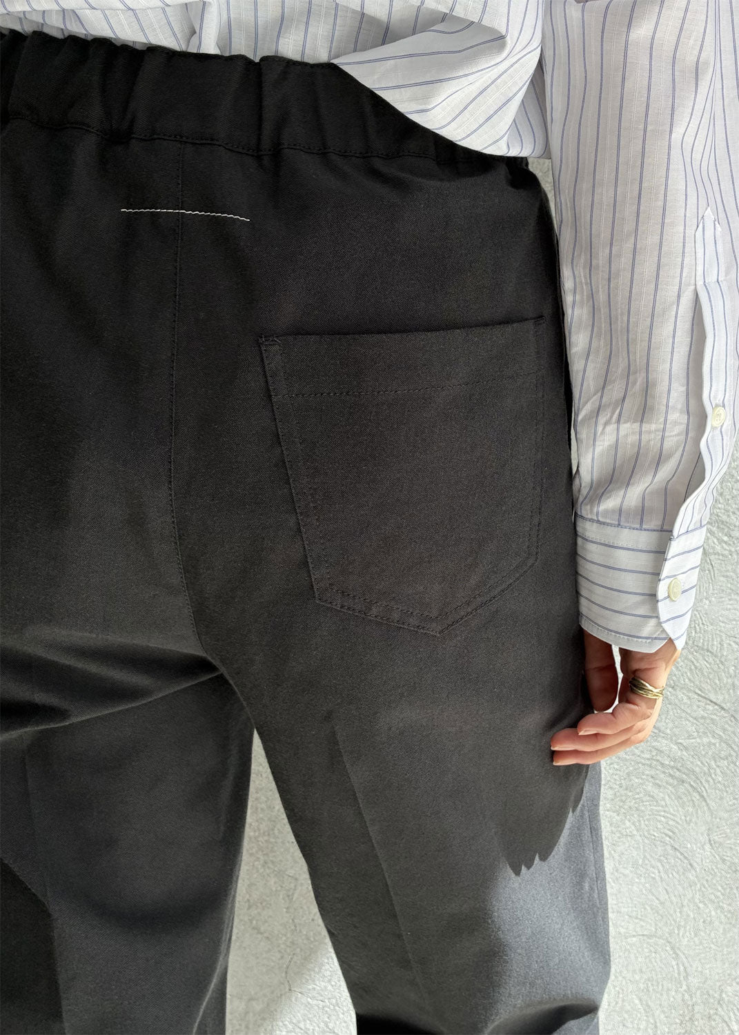 
                  
                    Easy tapered pants
                  
                